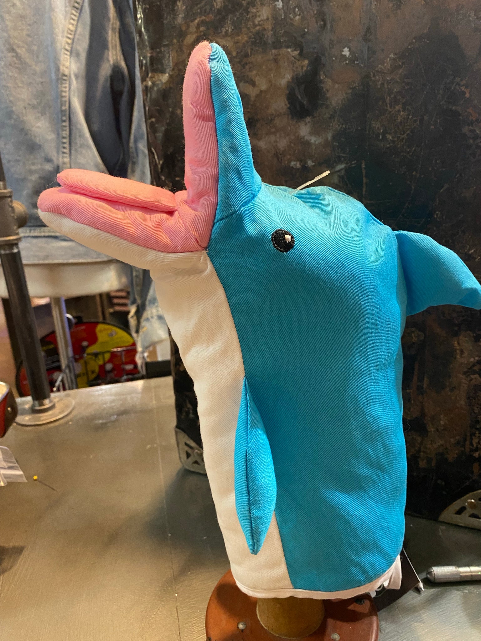 Archer Pam'S Dolphin Oven Mitt - Corvus: Clothing and Curiosities
